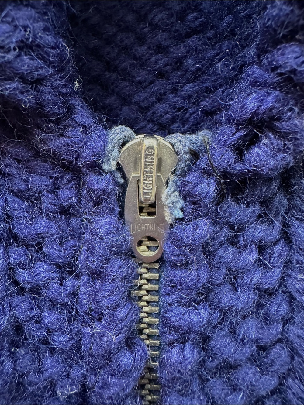Vintage Navy Blue Floral Chunky Knit Zip-Front Women's Sweater Jacket Cardigan - Picture 5 of 10